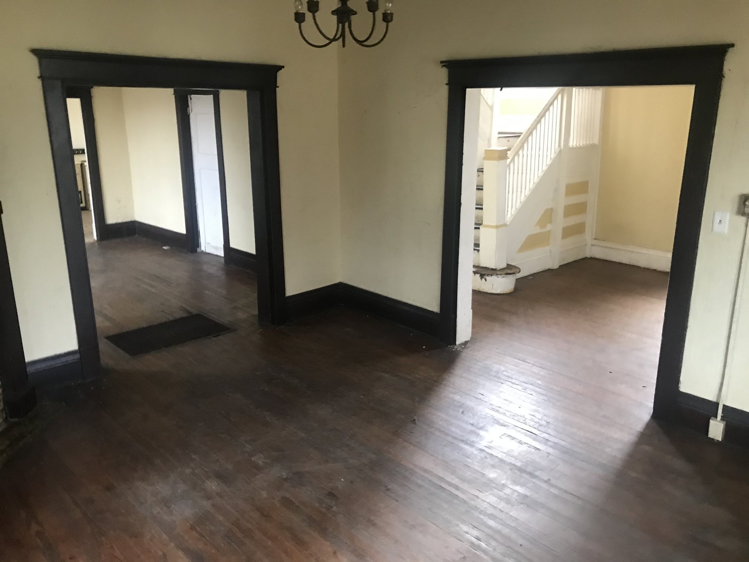 Image for SOLD $38,500 - 4 Bedroom in Huntington Selling to the Highest Bidder