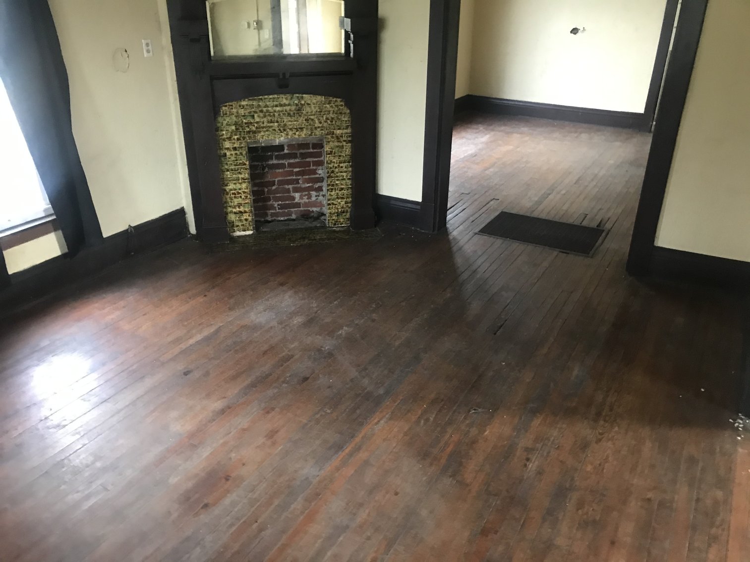 Image for SOLD $38,500 - 4 Bedroom in Huntington Selling to the Highest Bidder