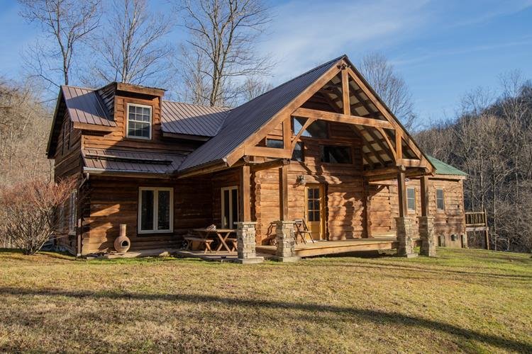 Image for SOLD $467,500 - Beautiful Log home on 185 Acres