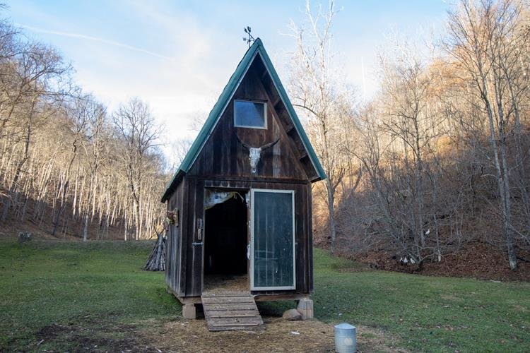 Image for SOLD $467,500 - Beautiful Log home on 185 Acres