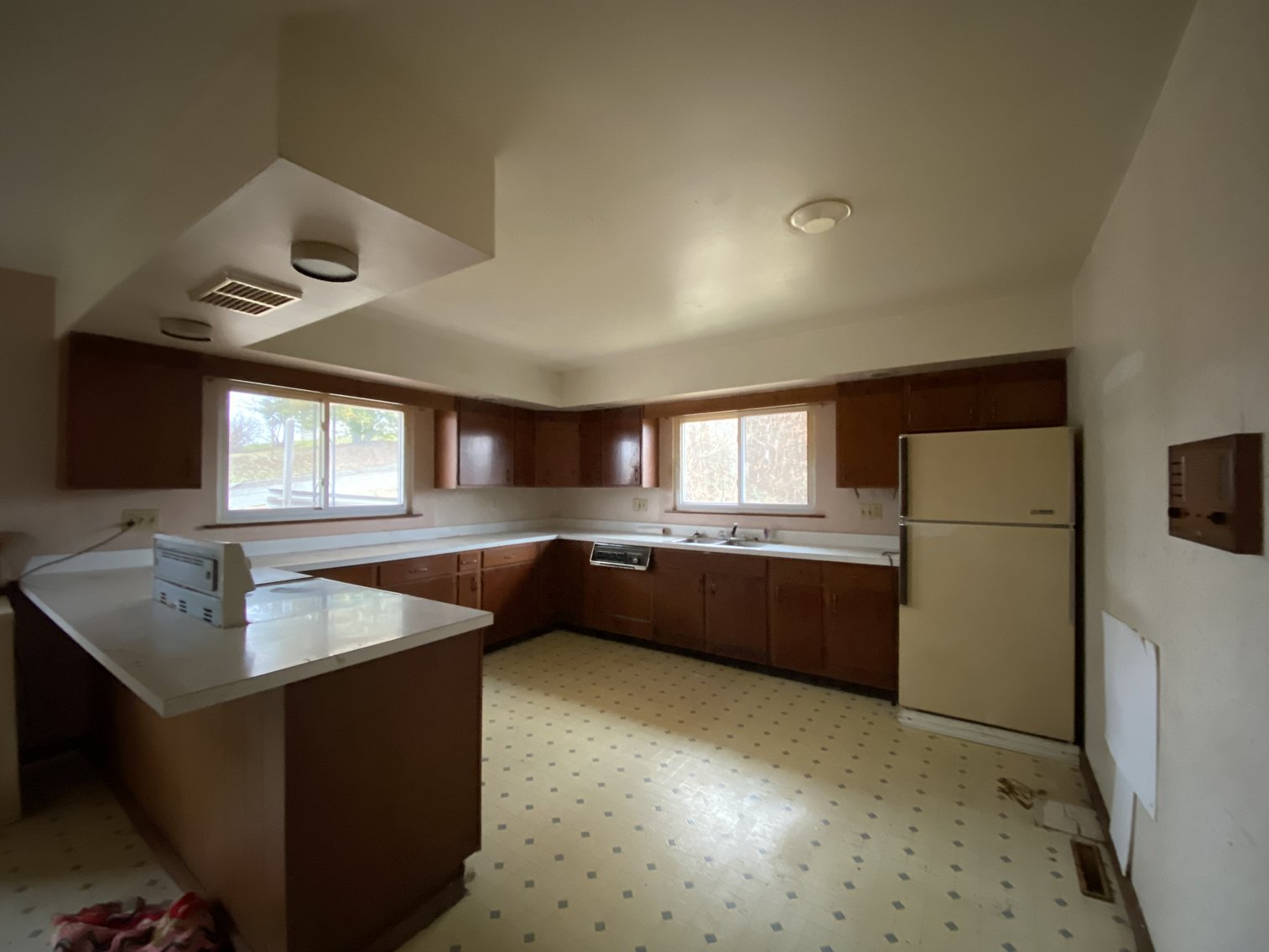 Image for Real Estate Auction w/ Vehicles