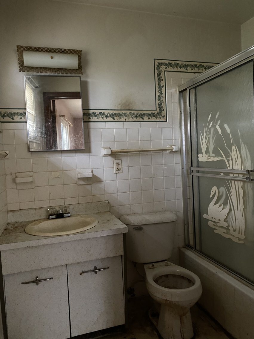 Image for Real Estate Auction w/ Vehicles