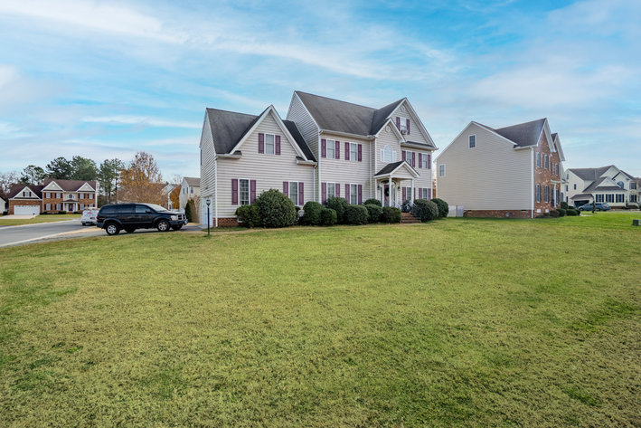 Image for SOLD! | Online Auction | 2-Story Single Family Home | Built in 2005 | 3,144 SF | 5 BR/3.5 BA | 9313 Knightwood Ln., Chesterfield, VA 23832