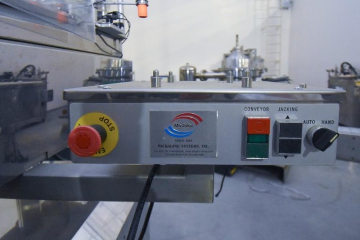 Image for ***SOLD*** MJK0964 8 Lane Modular King Tablet/Capsule Counter TC-8