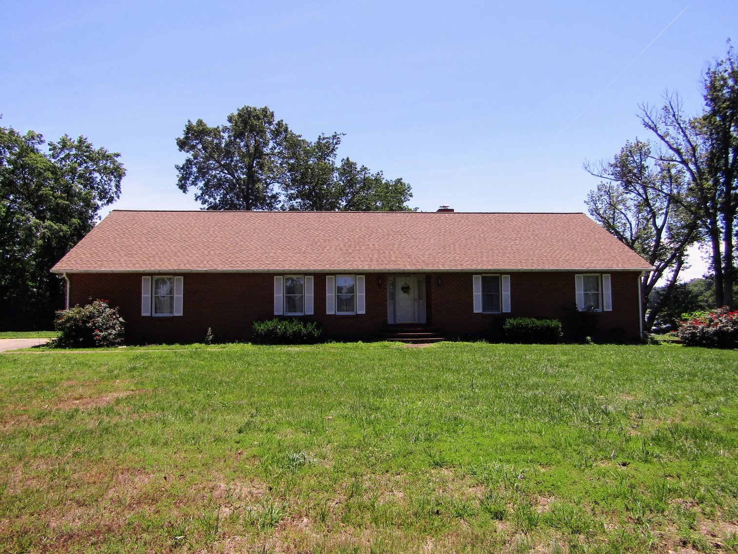 Waterfront Properties in Montross 2,907 SF House with a Dock 15±