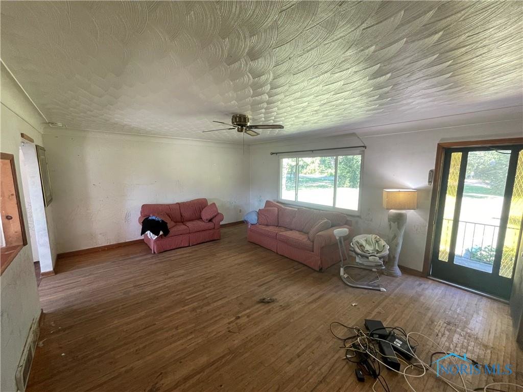 Image for MINIMUM BID AUCTION $149,000! 9825 Monclova Rd