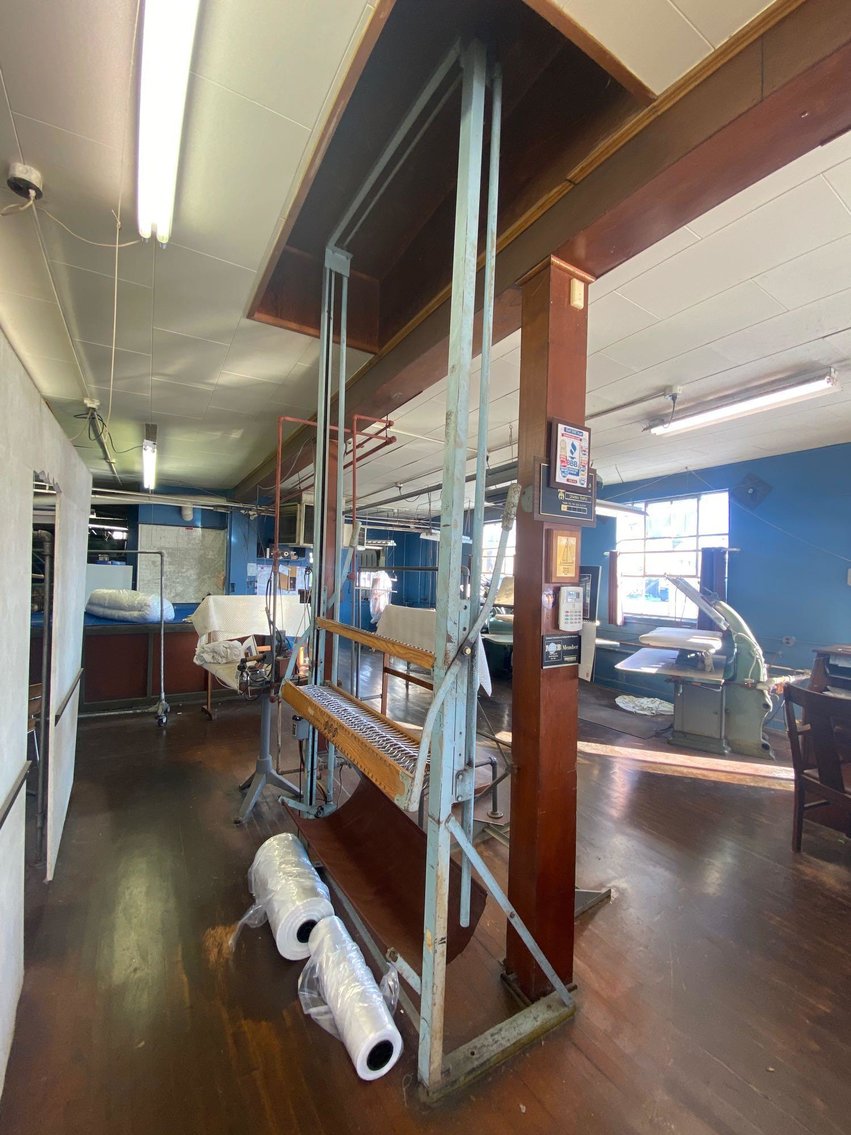 Image for Drapery/Blind Cleaning Equipment and Accessories, Appliances, Tools, Vehicle - Crescent Drapery & Blind Cleaning