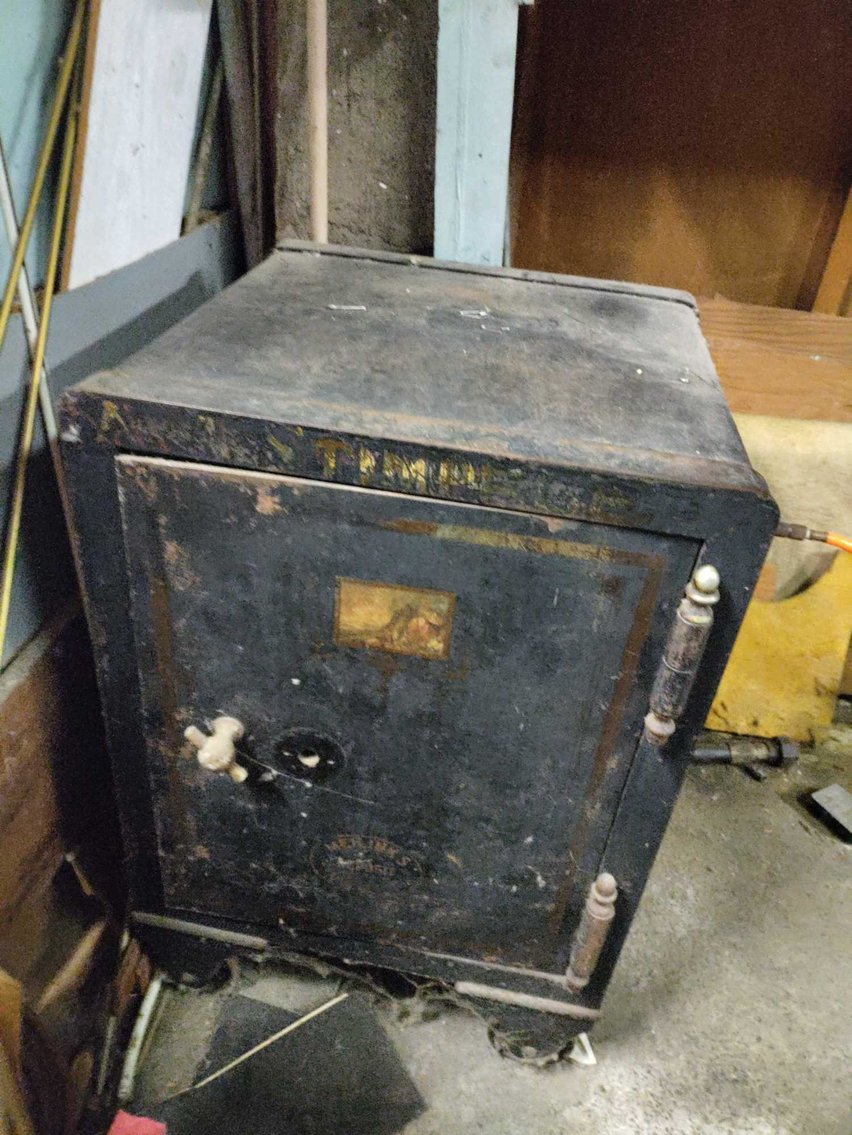 Image for Drapery/Blind Cleaning Equipment and Accessories, Appliances, Tools, Vehicle - Crescent Drapery & Blind Cleaning