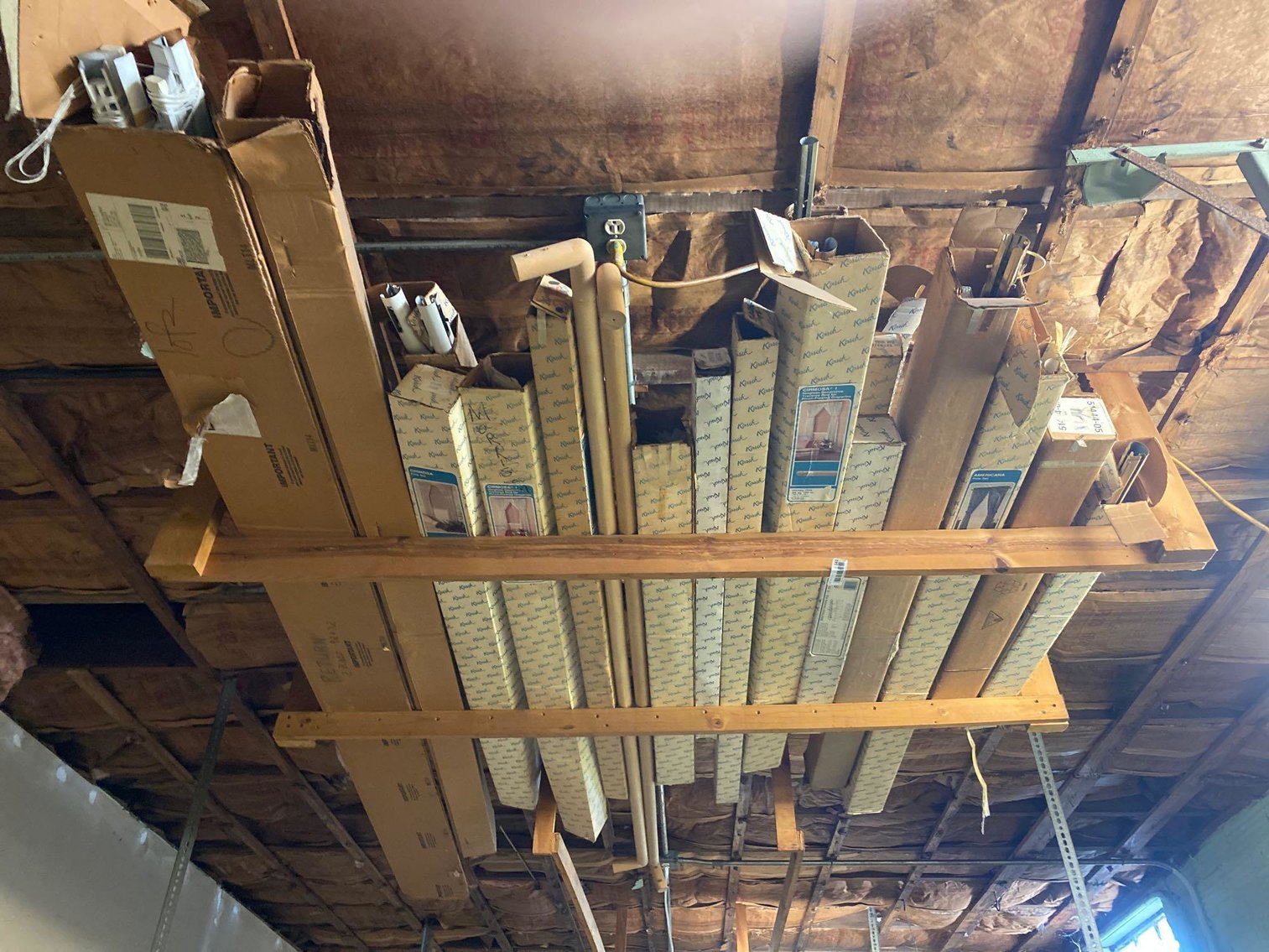 Image for Drapery/Blind Cleaning Equipment and Accessories, Appliances, Tools, Vehicle - Crescent Drapery & Blind Cleaning