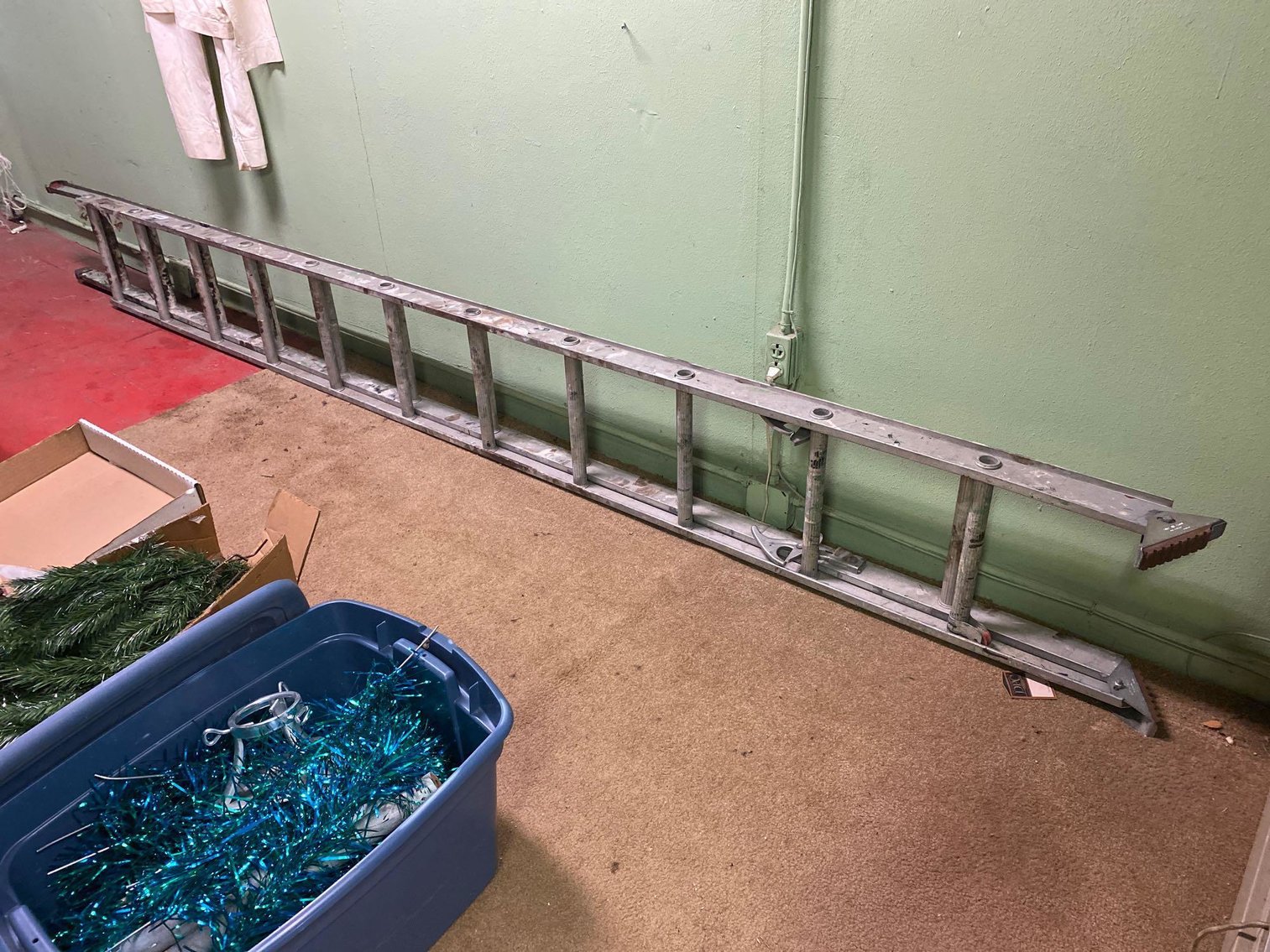 Image for Drapery/Blind Cleaning Equipment and Accessories, Appliances, Tools, Vehicle - Crescent Drapery & Blind Cleaning