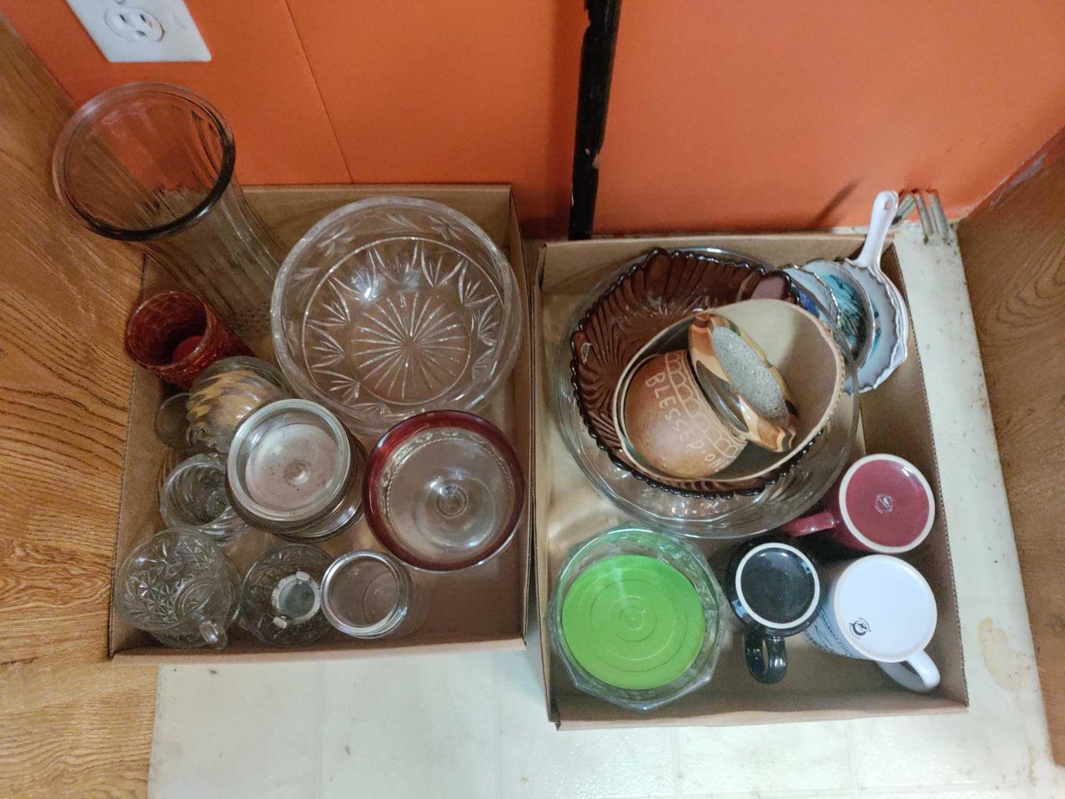 Image for John Deere Mower, Jewelry, Collectibles, Household, Furniture, Decor, Tools, Electronics (CR U)