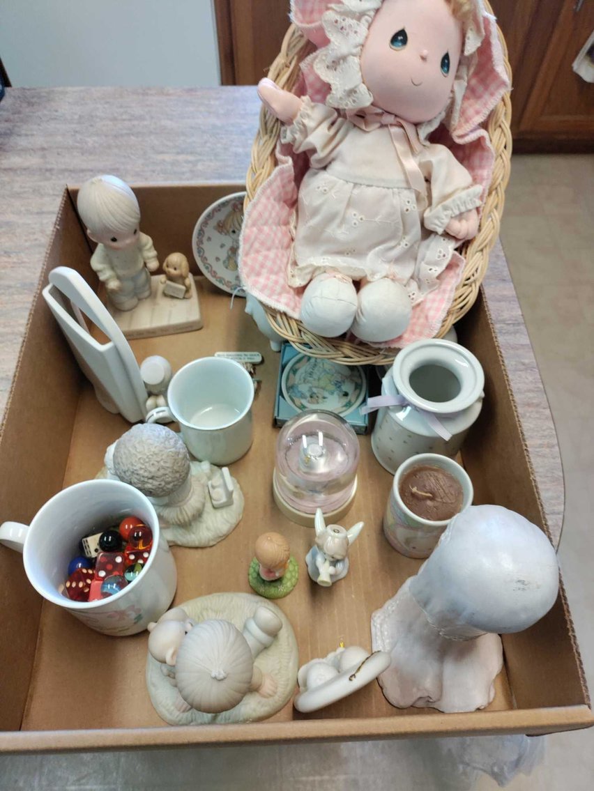 Image for John Deere Mower, Jewelry, Collectibles, Household, Furniture, Decor, Tools, Electronics (CR U)