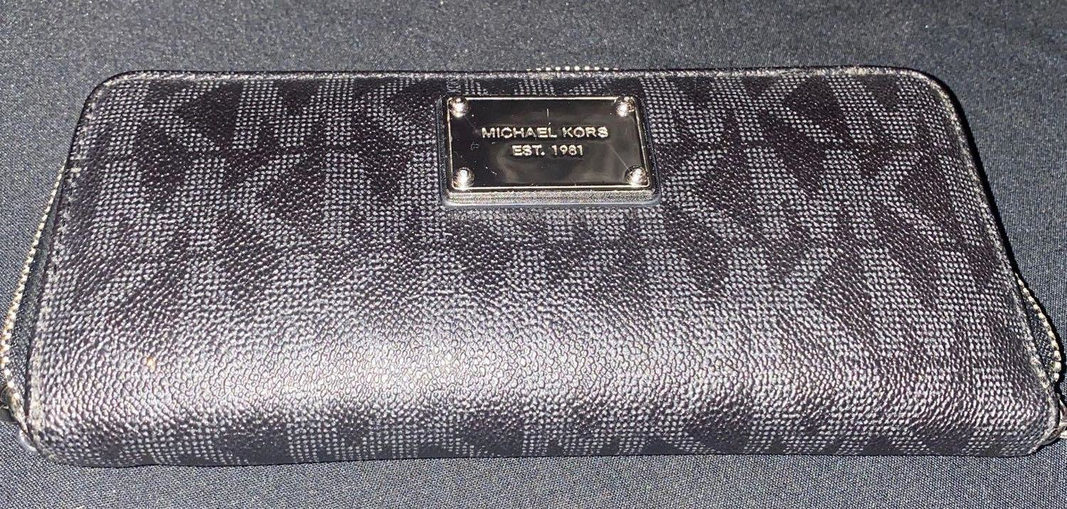 Image for Winter Consignment - Jewelry, Coins, Electronics, Collectibles, Glassware, Decor, Furniture