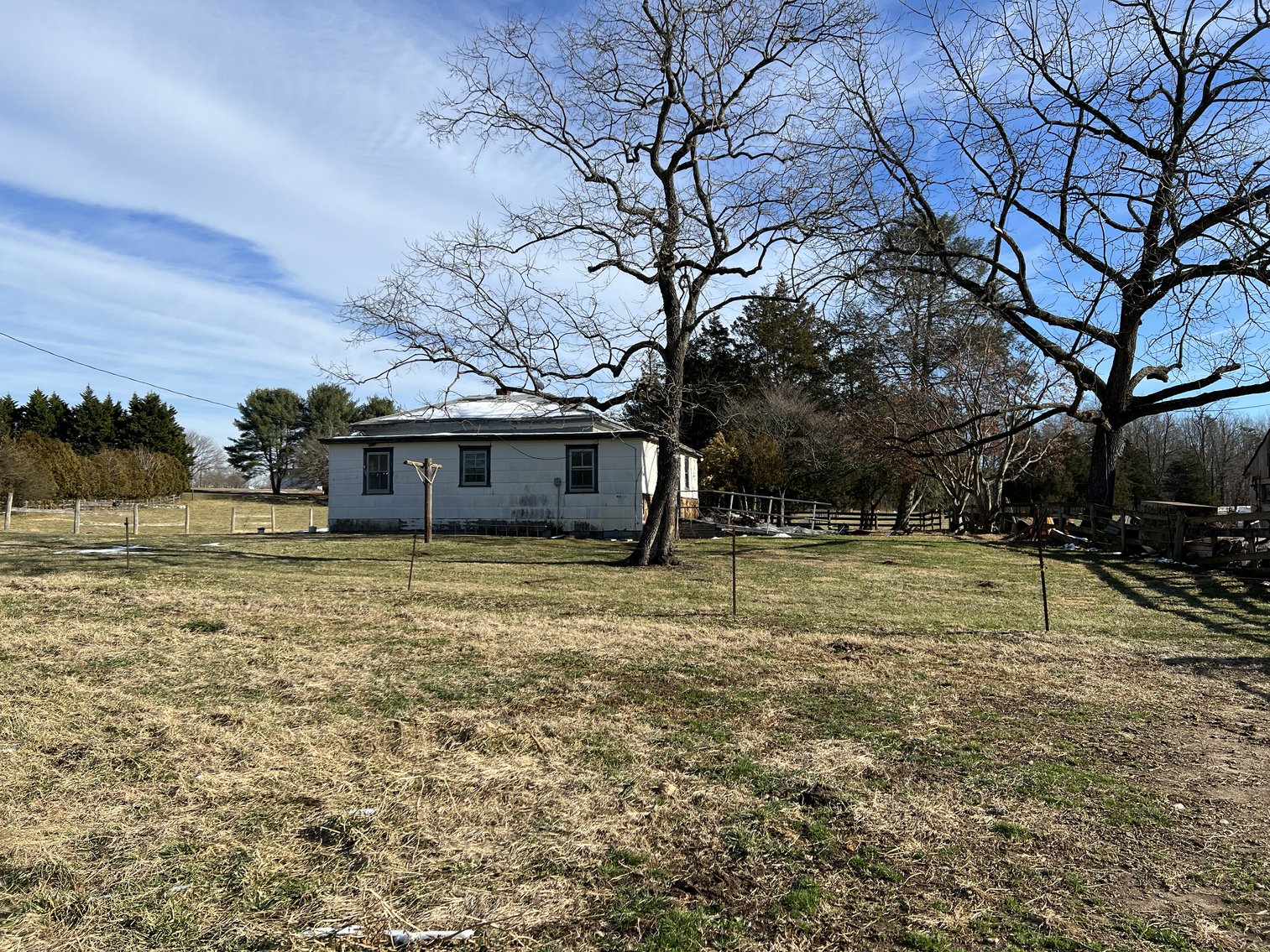 Image for Beautiful Country Living - 1,059 Sq. Ft-  2 Bedroom -1 Bath House - Barn and Work shop -  on 10.6 Acres - 14216 Woodland Church Rd
