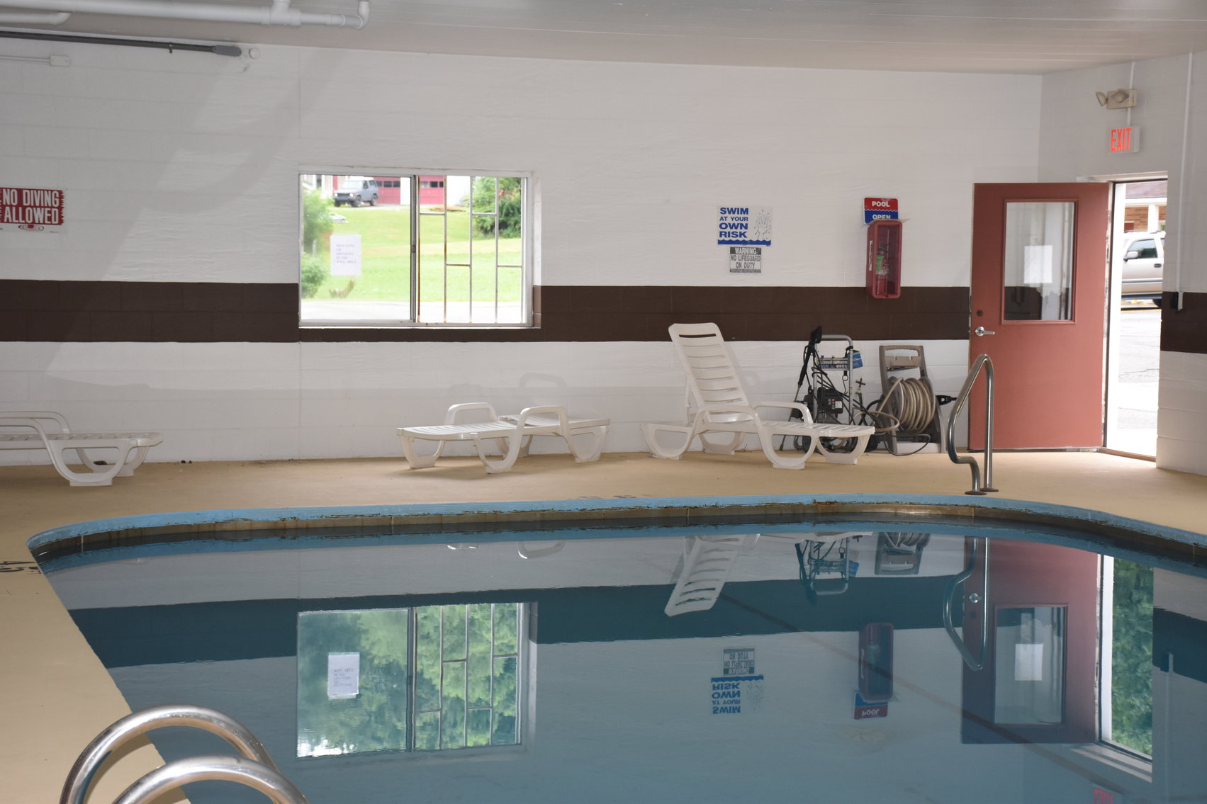 Image for SOLD $374,000 - 72 Room Hotel in Elkins