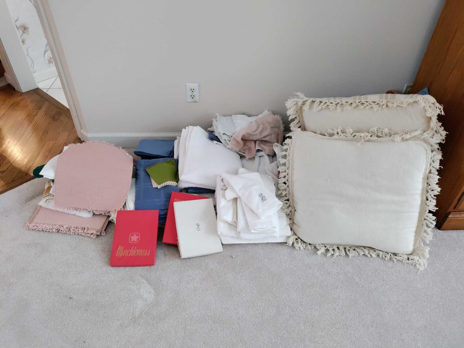 Image for Luxury Home Furnishings, Furniture, Glassware, Art, Collectibles, Appliances, Garage Items (Walnut Creek)