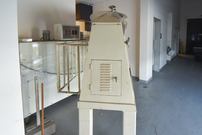 Image for ***SOLD*** MJK0972 6 Cubic Ft. V- Blender