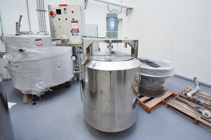 Image for ***SOLD*** MJK0992 100 Gallon Jacketed Tank set up with Agitation Motor