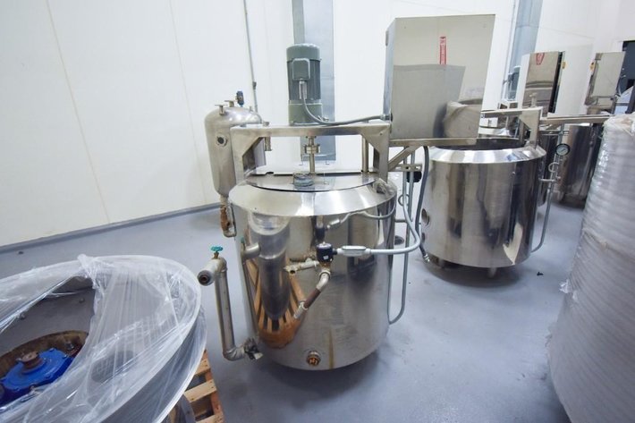 Image for ***SOLD*** MJK0992 100 Gallon Jacketed Tank set up with Agitation Motor