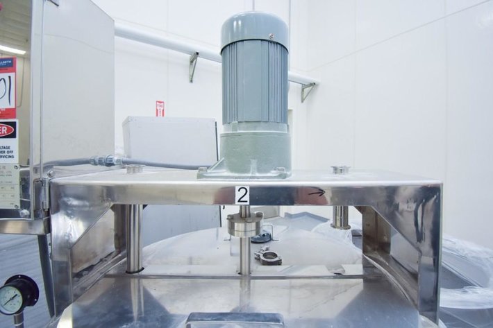 Image for ***SOLD*** MJK0992 100 Gallon Jacketed Tank set up with Agitation Motor