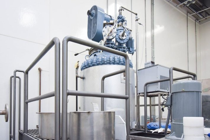 Image for MJK0993 Pfaudler RT 32-100 Explosion Proof Jacketed Reactor with Mezzanine