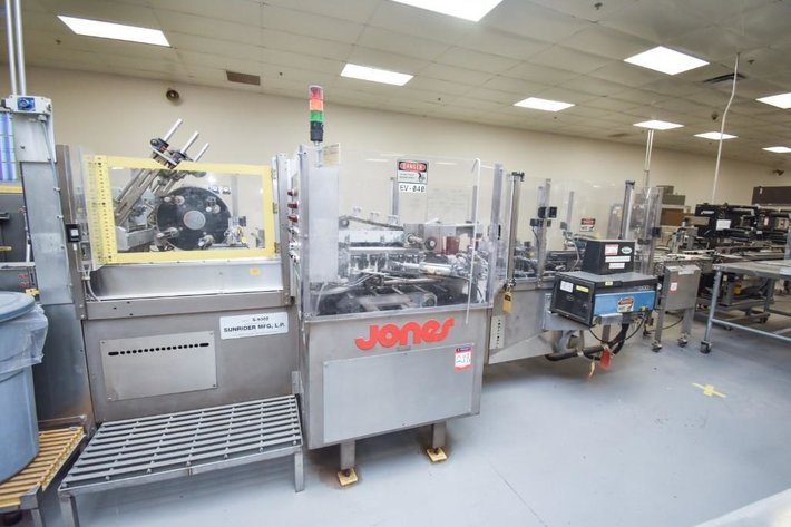 Image for ***SOLD*** MJK1004 Jones Carton Erector OSC S_5302