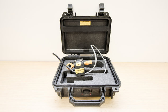 Image for ***SOLD*** MJK0747 Ron4000V Load Cell With Built-In Amplifier