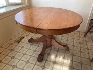 Beautiful Oak Claw & Ball Footed Kitchen Table