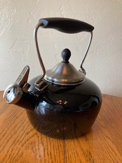 Chantal Tea Pot