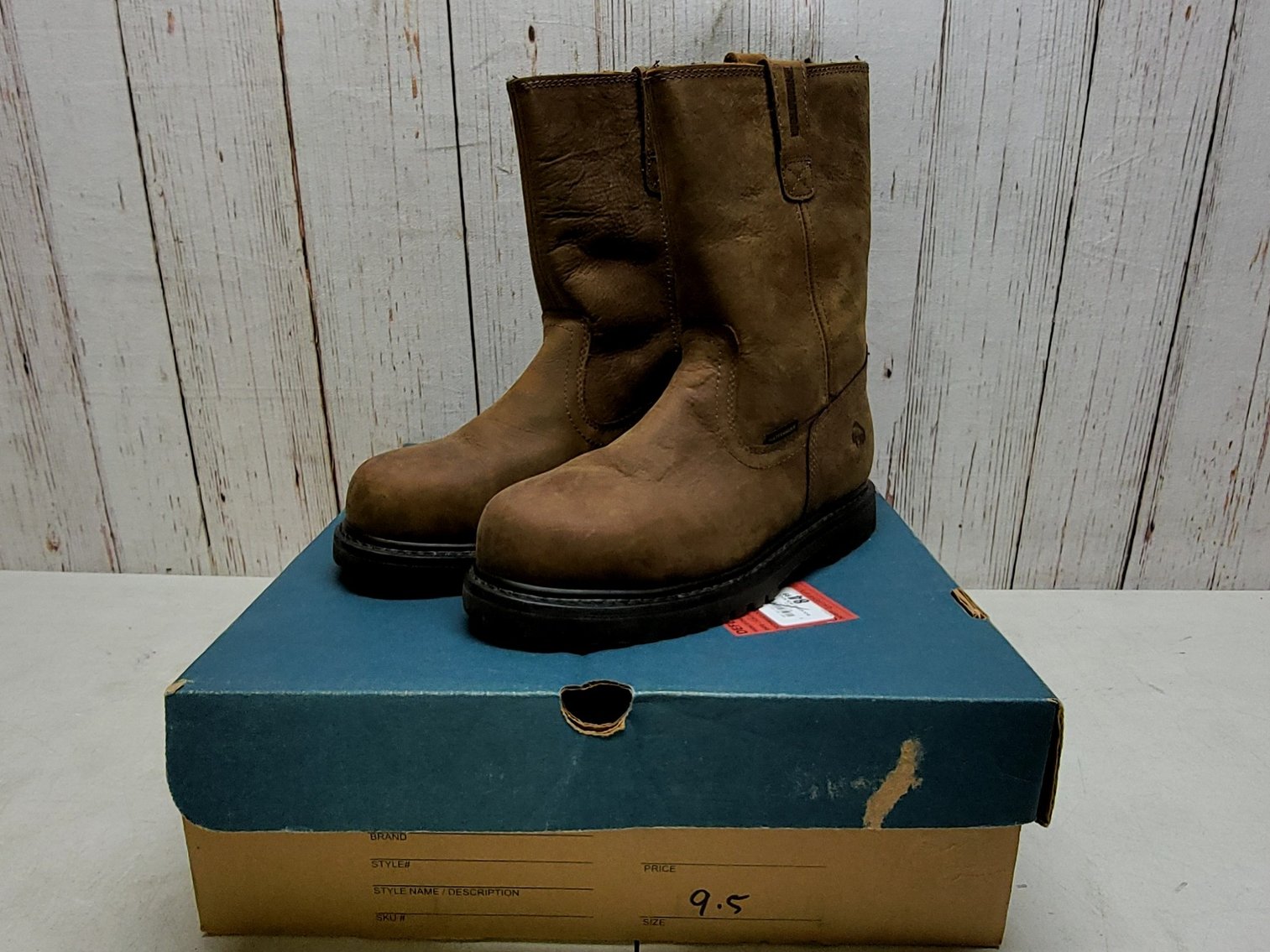 Image for Feb 28 Sporting, Footwear, Cleaning Supplies and Grocery Boxes Auction