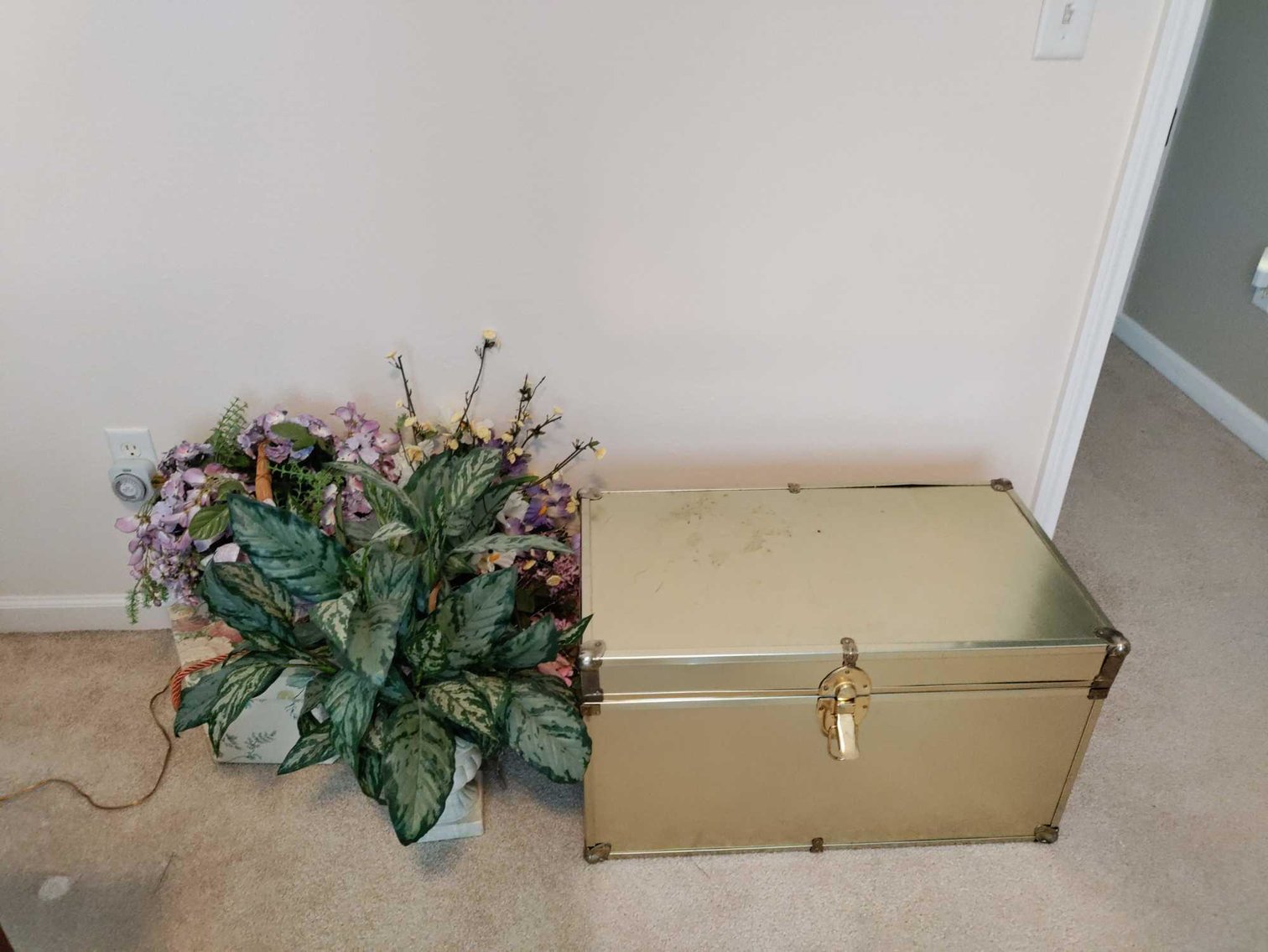 Image for Riding Mower, Tools, Paintings, Prints, Furnishings, and Household (Hunters Chase)