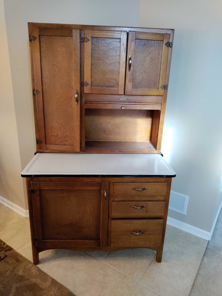 Image for Riding Mower, Tools, Paintings, Prints, Furnishings, and Household (Hunters Chase)