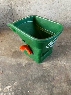 Scott's Handheld Fertilizer Spreader