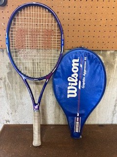 Wilson Graphite Aggressor 95 Tennis Racket with Cover 