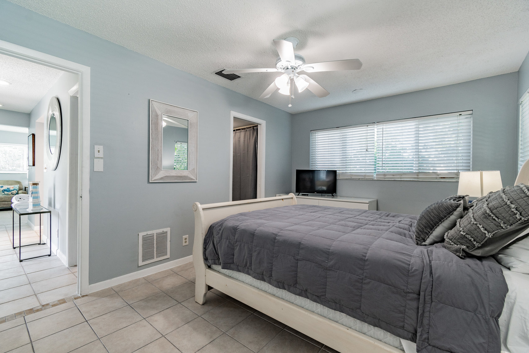 Image for 150 Beach Ave, Redington Shores, FL 33708