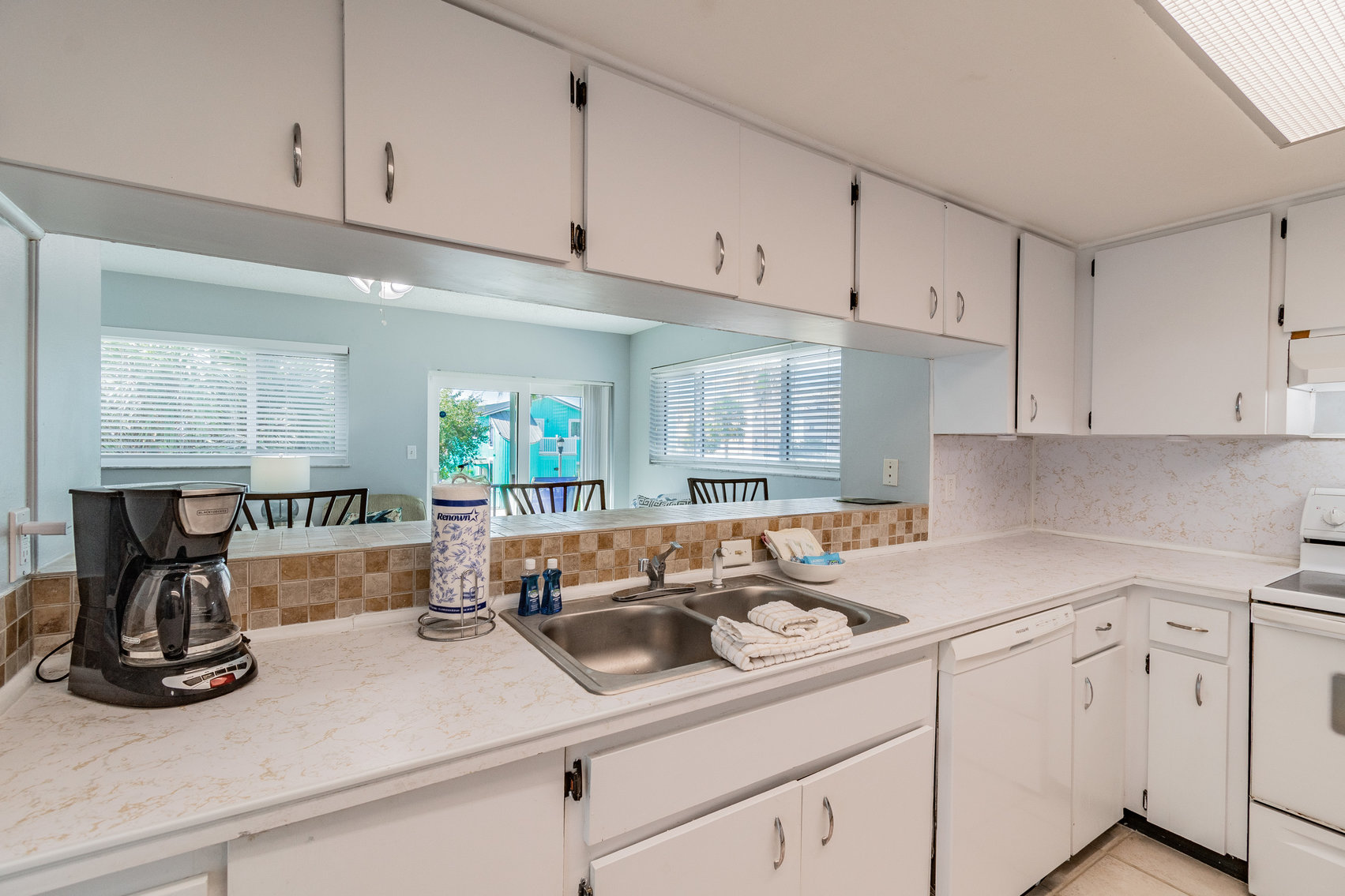 Image for 150 Beach Ave, Redington Shores, FL 33708