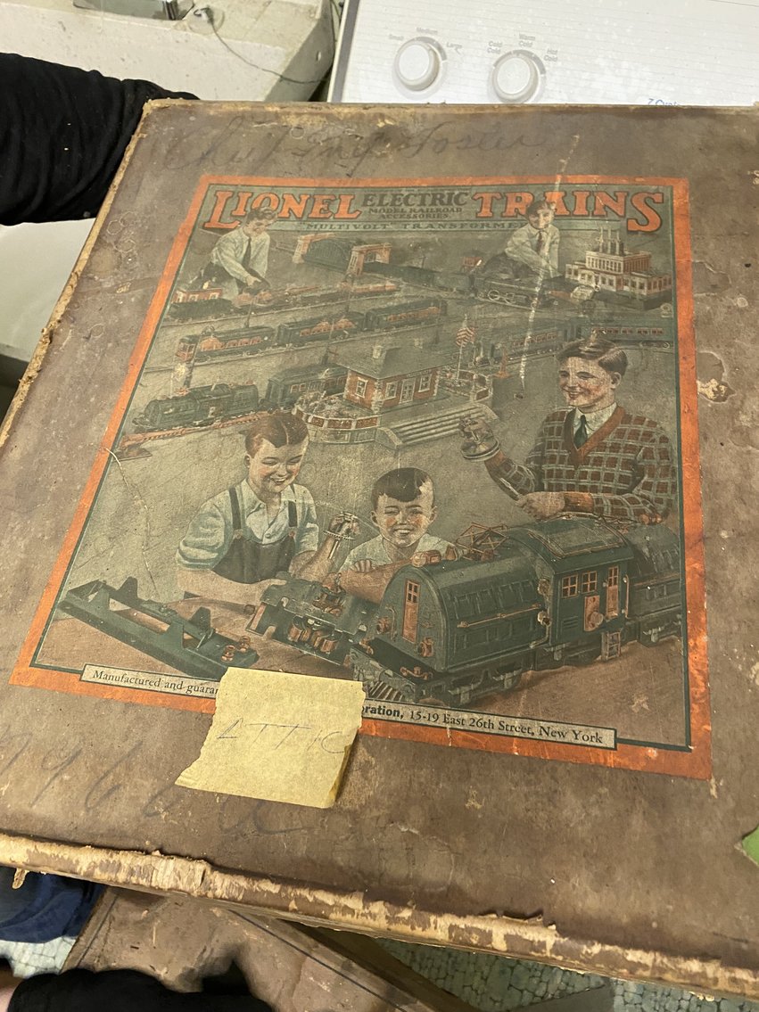 Image for 4 BR, 2 BA BRICK HOME ON CORNER LOT PERSONAL PROPERTY TO BE SOLD IN LG & SM LOTS