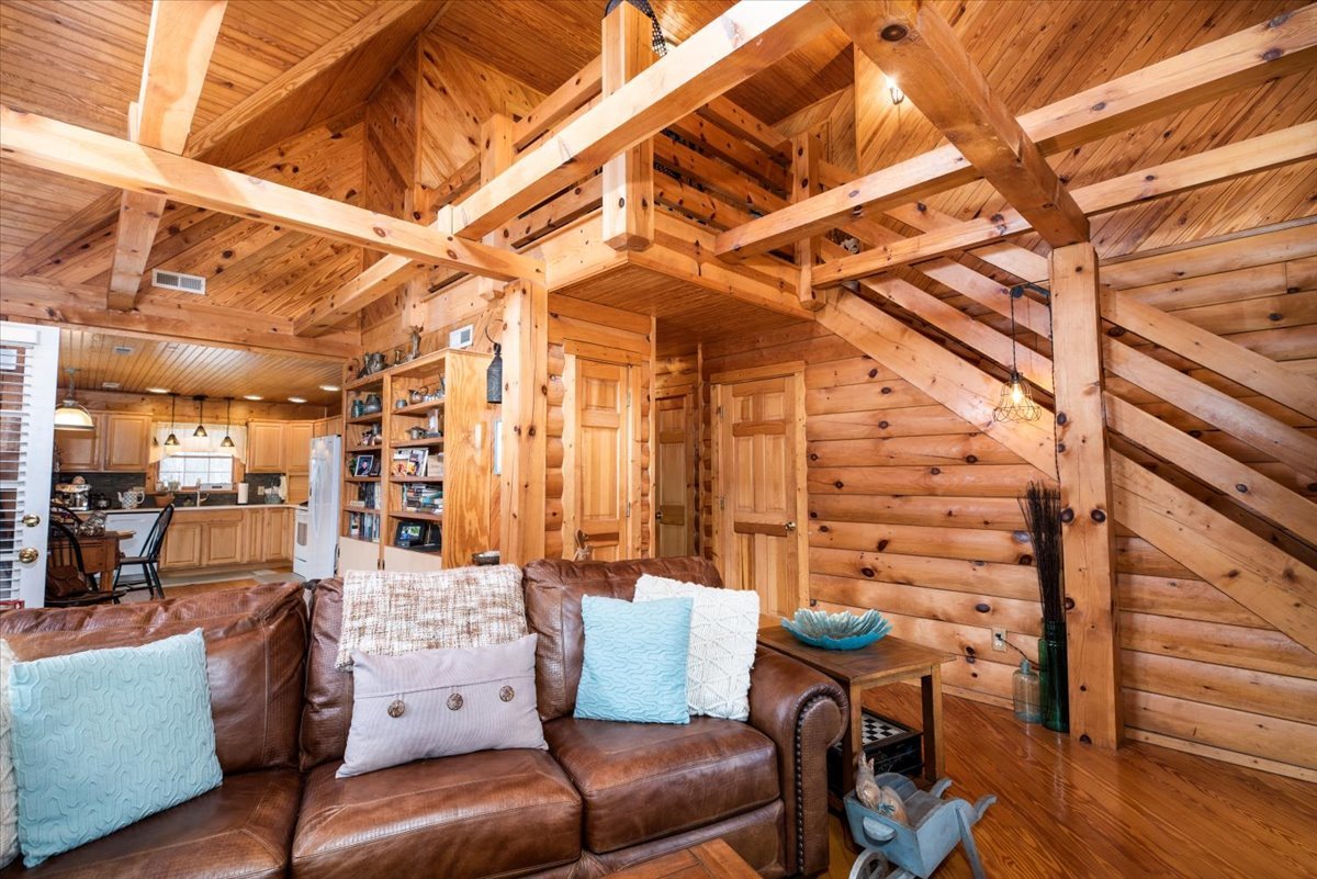 Image for Auction: Home on 9.5 Acres + Personal Property