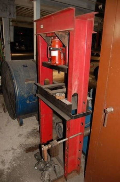 Image for A1 Crown Cab Liquidation Auction