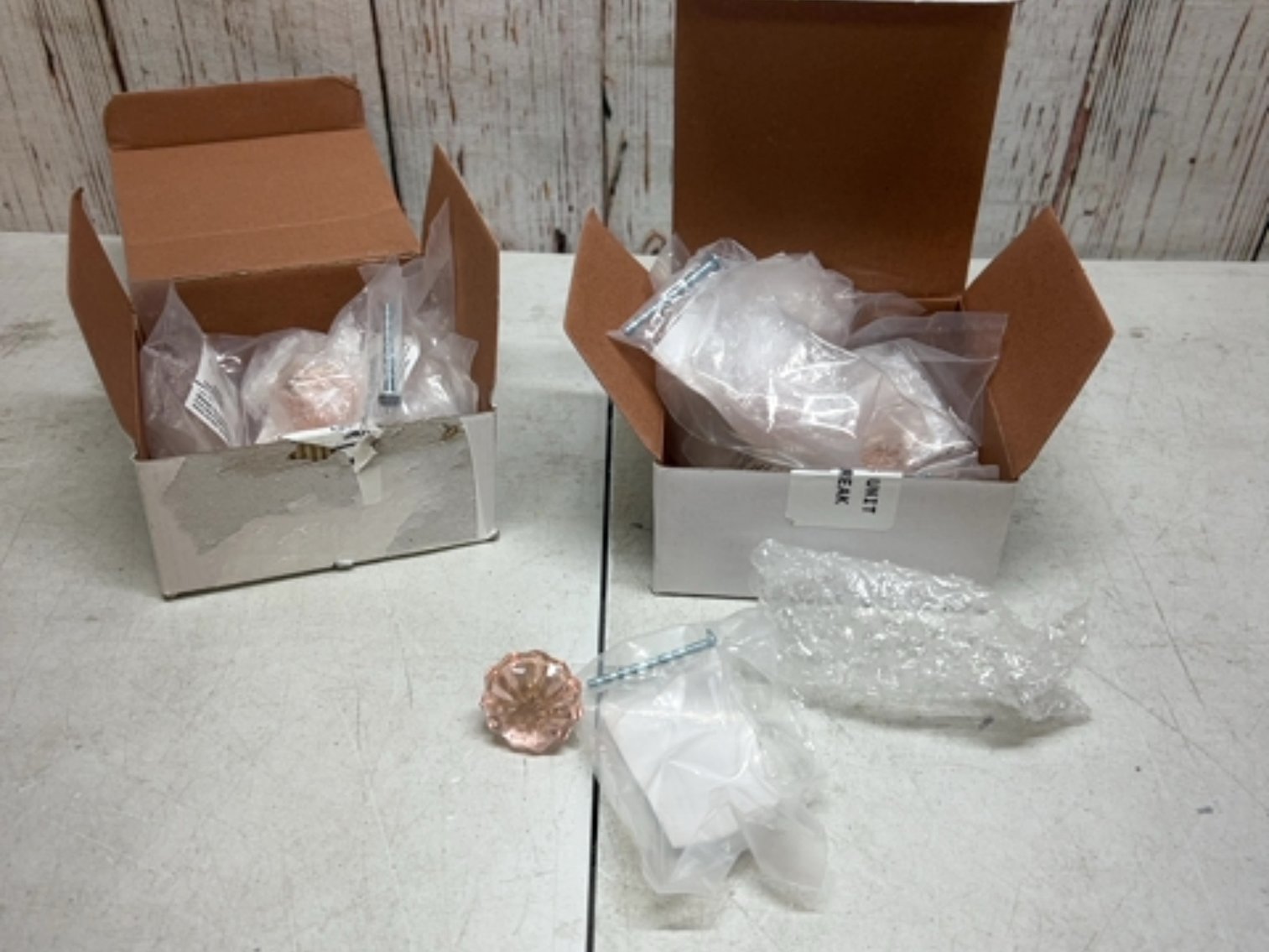 12 cabinet knobs 