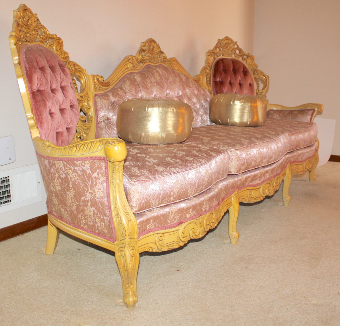 Image for VINTAGE TIME CAPSULE LIVING ESTATE AUCTION