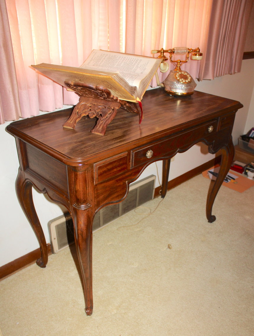 Image for VINTAGE TIME CAPSULE LIVING ESTATE AUCTION