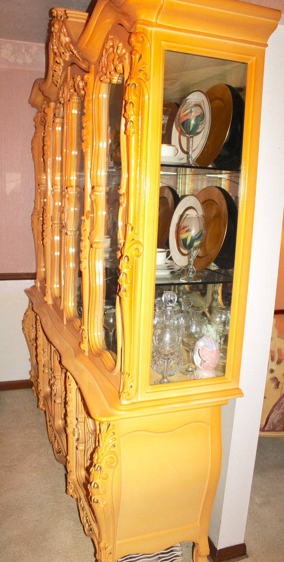 Image for VINTAGE TIME CAPSULE LIVING ESTATE AUCTION