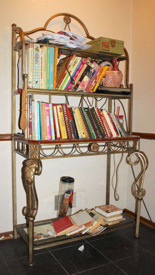 Image for VINTAGE TIME CAPSULE LIVING ESTATE AUCTION