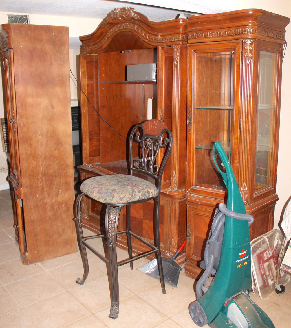 Image for VINTAGE TIME CAPSULE LIVING ESTATE AUCTION