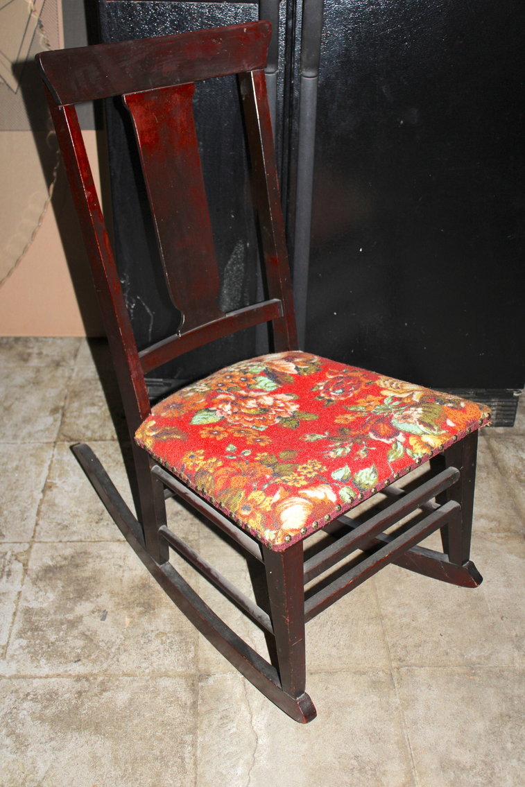 Image for VINTAGE TIME CAPSULE LIVING ESTATE AUCTION