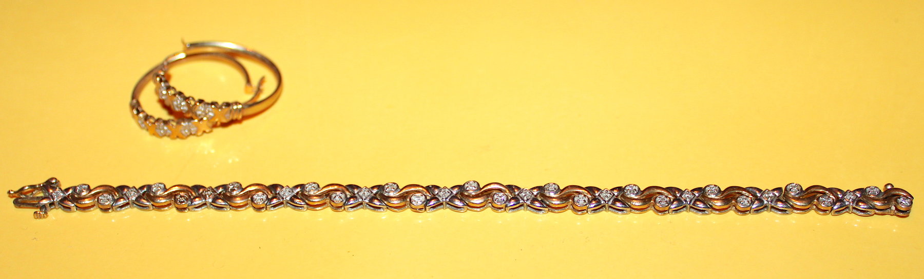 Image for VINTAGE TIME CAPSULE LIVING ESTATE AUCTION