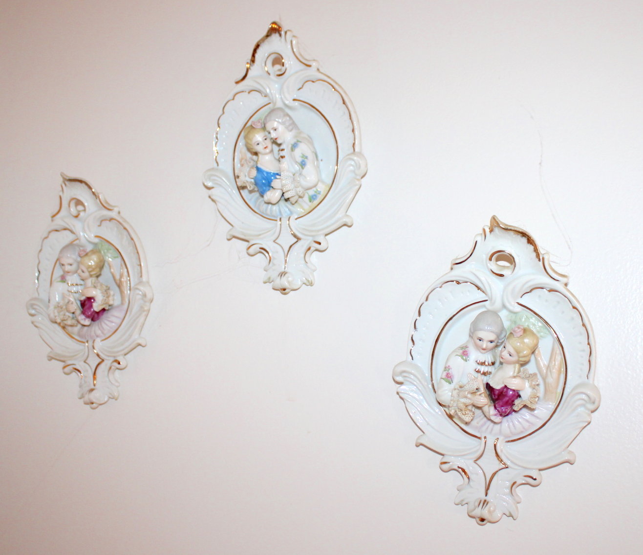 Image for VINTAGE TIME CAPSULE LIVING ESTATE AUCTION