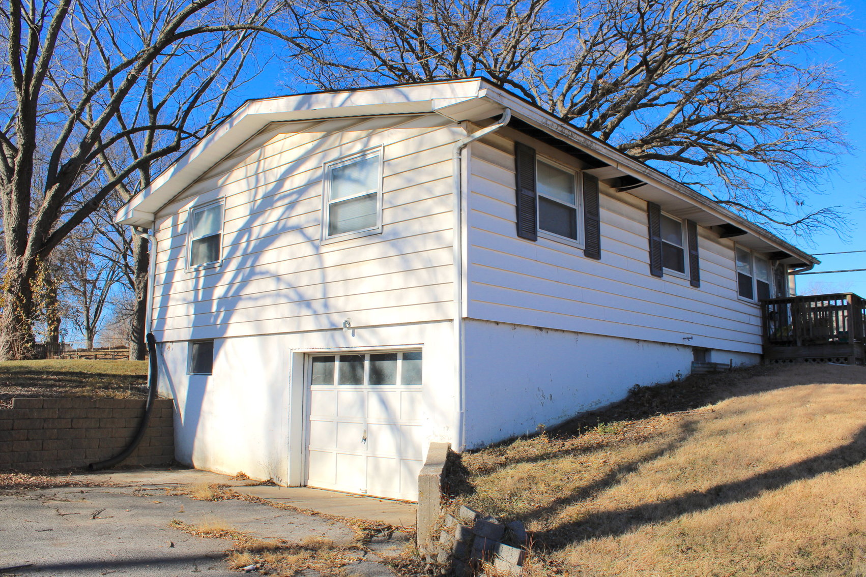 Image for FLOERKE REAL ESTATE & PERSONAL PROPERTY AUCTION