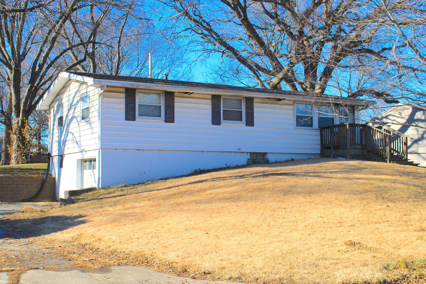 Image for FLOERKE REAL ESTATE & PERSONAL PROPERTY AUCTION